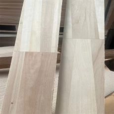 Chine Panneau de joint de doigt de peuplier - Planche à découper en bois personnalisée de panneau de bois de peuplier fabricant