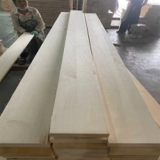 Chine peuplier prix au mètre cube bois peuplier planche de bois massif vente chaude moins cher abordable peuplier bois de construction bois massif digne de confiance pour les panneaux de cercueil fabricant