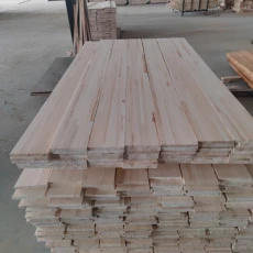 Chine Bois de peuplier blanc avec une belle couleur pour des panneaux de fabrication de meubles de qualité supérieure fabricant