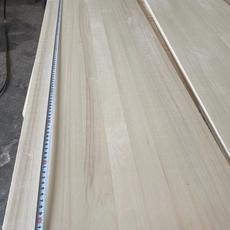 China Kantenverleimte, massive, gerade Platten aus Pappel- und Paulownia-Holz für Imkereiausrüstung, Bienenstockrahmen und Bienenstockkästen mit geschliffener Oberfläche und ohne Verformung Hersteller