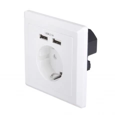 China USB-18B EU Schuko socket 86 * 86 square German type Wall in AC socket with Dual ports USB Charger manufacturer