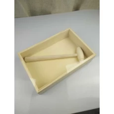 चीन Christmas chocolate packing wood gift box with hammer उत्पादक