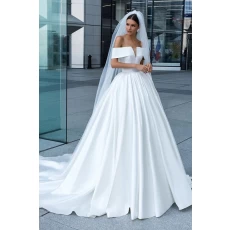 China Elegant Deep V Neck Simple Real Image Long Train Wedding Dresses Ruffled Satin Bridal Gowns 2019 fabrikant