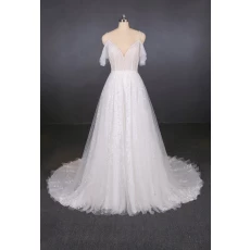 Chine Spaghetti Strap Wedding Dress Robe de mariée une ligne perlage robes de mariée fabricant