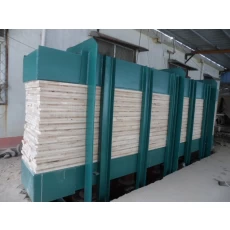 China FSC dedo paulownia madeira certificada conjunta sólida para materiais de construção fabricante