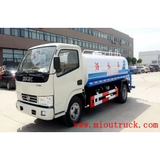 중국 동풍 HLQ5070GSSE 4 * 2 5t 물 유조선 트럭 제조업체