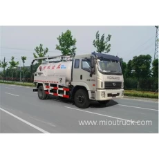 China New sucção de esgoto caminhão-tanque de vácuo caminhão para venda fabricante