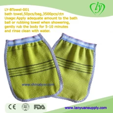 China Disposable Bath Glove For Body Scrubbing Hersteller