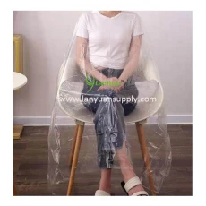 China Disposable salon capes manufacturer