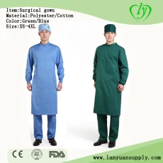 porcelana OEM Factory Wholesale 100% Cotton Reusable Reinforced Medical Surgical Isolation Gown fabricante