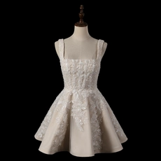 Chine Champagne Backlessles sans ligne A-Line Slip Short Widding Robe fabricant