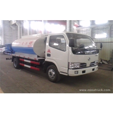 China 6 Wheeler asfalt pengedar, asfalt menyembur kenderaan, asfalt 8-10cbm Truck Dealer pengilang