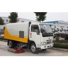 porcelana Camino de Dongfeng 4 * 2 barriendo camiones Euro 2 emisión estándar barrendero de calle en venta fabricante