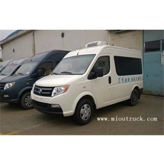 China Dongfeng 4x2  Freezer Refrigerated Truck ,light freezer trucks for sale manufacturer