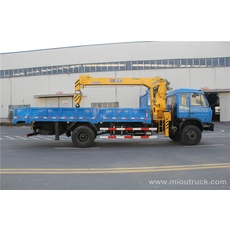 Tsina Dongfeng 4x2 Truck mount crane sa china for sale china supplier Manufacturer