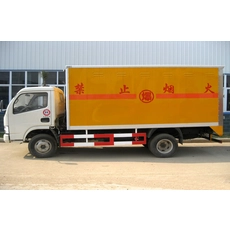 China Dongfeng JDF5070XQYDFA4 GB3847-2005 3.5T kapasiti muatan letupan peralatan transpoter van trak pengilang