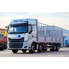 China Dongfeng Chenglong 8x4 350hp Cargo Truck LZ5310CCYQELA fabricante