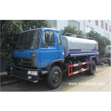 China Hot Selling International Design 4 × 2 lori tangki air untuk dijual pengilang