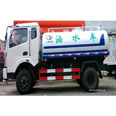 الصين New 95 hp 4x2  Water sprinkler Tanker Trucks الصانع