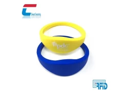 porcelana Pulsera de control de acceso RFID; ¿Cómo distinguir la calidad de la pulsera? fabricante