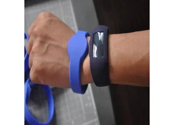 China Your Ultimate Guide to Buying RFID Silicone Wristbands manufacturer