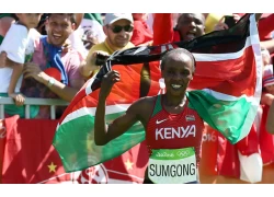 Chiny Mistrz olimpijski w maratonie Jemima Sumgong zaprzecza testowi dopingu producent