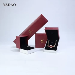 China Red cover and white bottom fashionable jewelry box|Paper flip satisfied customer jewelry containers manufacturer