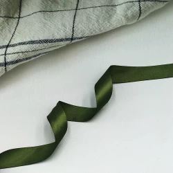 porcelana Yadao silk ribbon without texture in green color fabricante