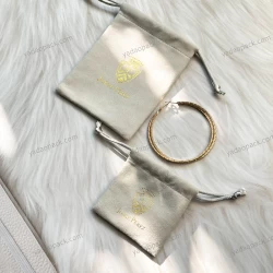 Cina borsa a marsupio popolare con coulisse di seta per anelli di braccialetti con logo dorato produttore