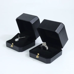 China YADAO Personalised Black Pu Leather Jewelry Box with Button for Ring Bracelet Necklace Wholesale manufacturer