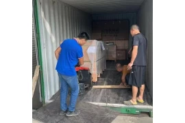 Malinaw na inaalis ng Sunny Worldwide Logistics ang blockbuster sa transportasyon