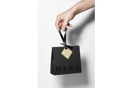 What can a jewelry pouch hold?
