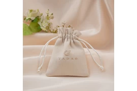 How many styles of jewelry pouches do you know(2)?