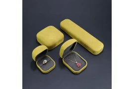 How to choose the appropriate microfiber material box for jewelry packaging