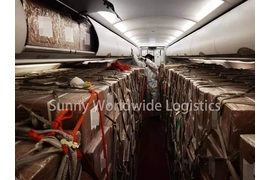 Nanonood ba ang mga may-ari ng air freight at rail freight cargo?