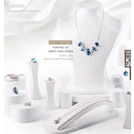 China Pure white elegant jewelry store display set counter window promote your jewelry brand manufacturer