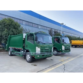 porcelana Camión compactador de basura de 5cbm con Japan Isuzu Chassis Compactor Bassbage Truck Venta caliente fabricante