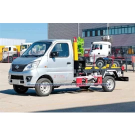 porcelana Nuevo camión de basura de elevación de la basura del brazo de 3x2 Changan 3 metros cúbicos, 3cbm, camión de basura desmontable de 3 cbm fabricante