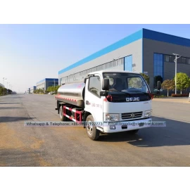 Tsina DFAC Duolika 5 CBM Sariwang Milk Transporting Truck Manufacturer