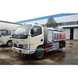 China Dongfeng 4x2 small 5000L fuel tanker truck manufacturer