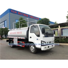 China Japan ISUZU 6CBM fuel tank truck /fuel truck manufacturer
