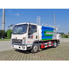 ประเทศจีน SINOTRUK HOWO 4x2 5000Liter water truck supplier china,5CBM water tank truck manufacturer ผู้ผลิต