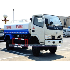 الصين Dongfeng DFAC 4x4 5000Liter شاحنة مياه صغيرة الصانع