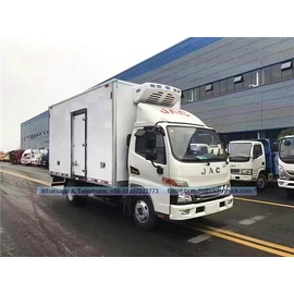 Tsina JAC 3-8T 4X2 Refrigerator Cargo Truck Manufacturer