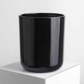 الصين جرة شموع زجاجية ذات قاع مستدير أسود لامع سعة 8 أونصة (315 مل) مع غطاء الصانع