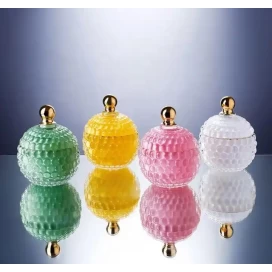 China 2020 Frasco de vela de vidro de corte geométrico de luxo decorativo de alta qualidade com tampa fabricante