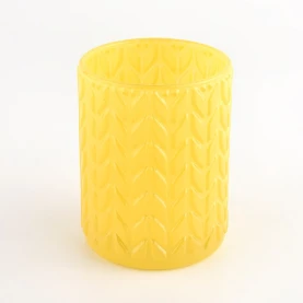 China Creative Textured Custom Color Glass Vessel 8oz Scented Candle Jar manufacturer