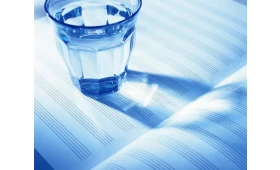 Seu copo de água é que materiais?