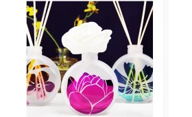 Why perfume bottle made of glass?