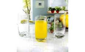 Não utilize o copo de vidro por um longo tempo em plena floração bebidas ácidas